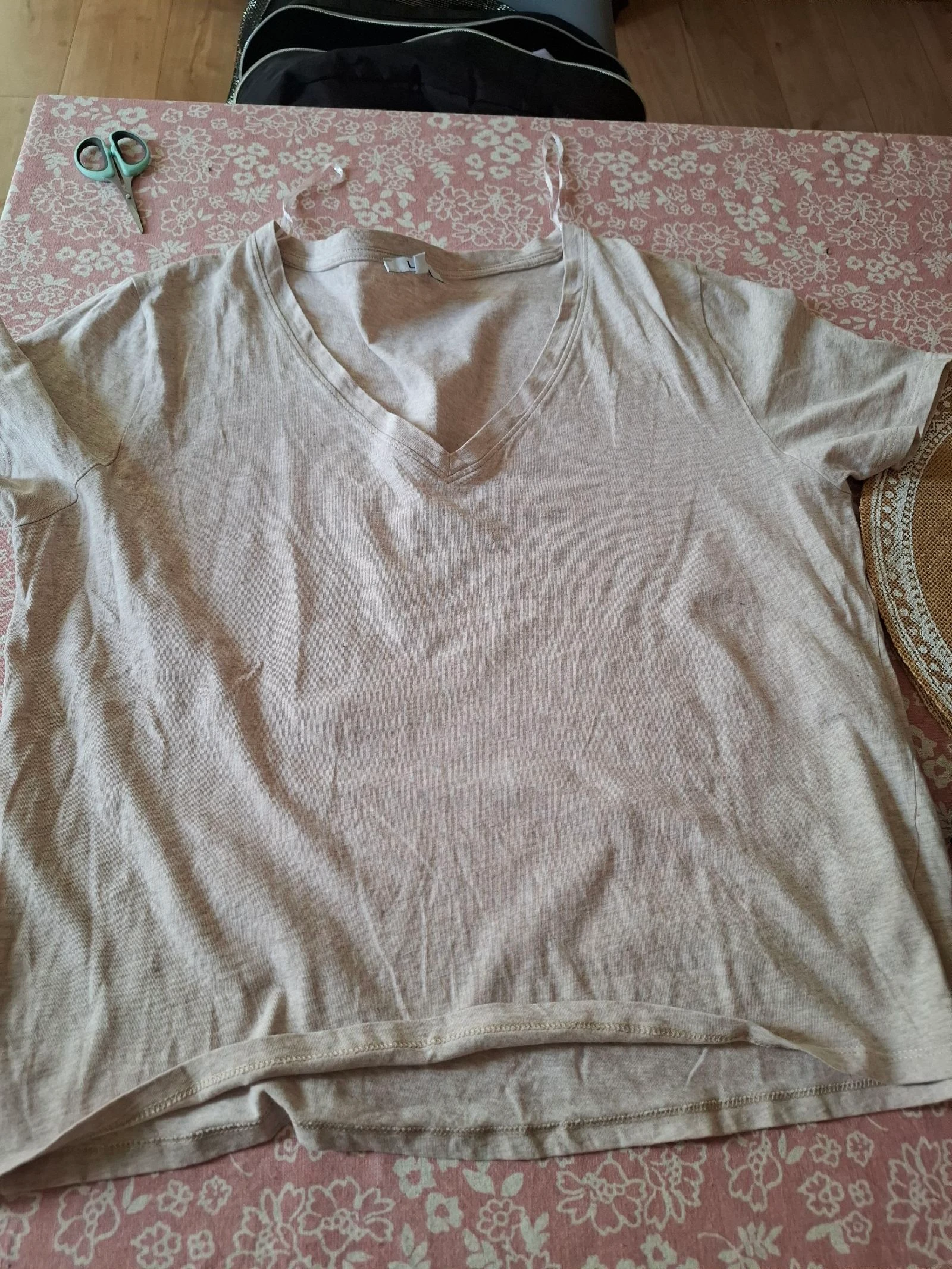 Tee shrist en coton colis propre soigné rapide tout repassé